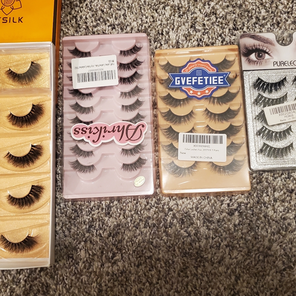 False eyelashes